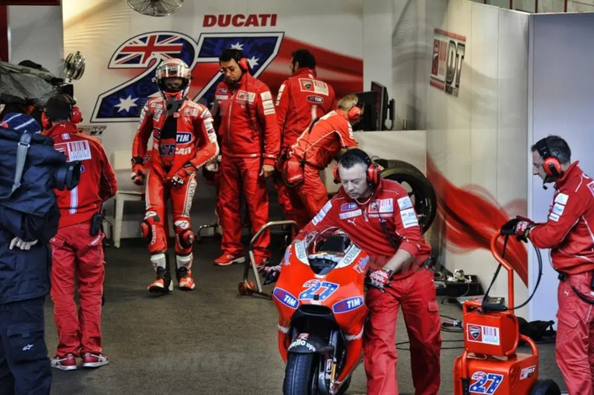MotoGP. Le foto inedite del GP dell'Estoril (15)