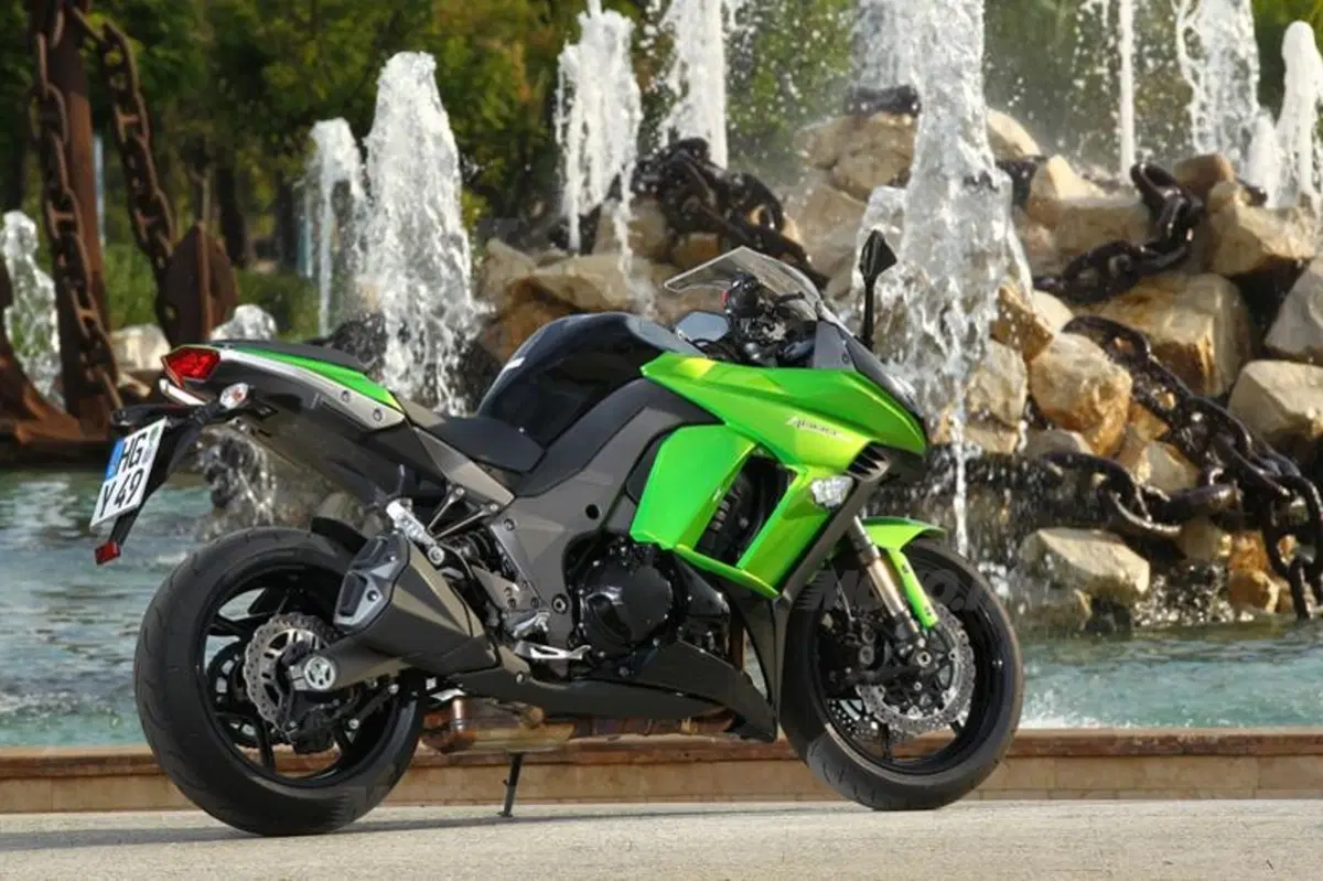 Kawasaki Z 1000 SX (14)