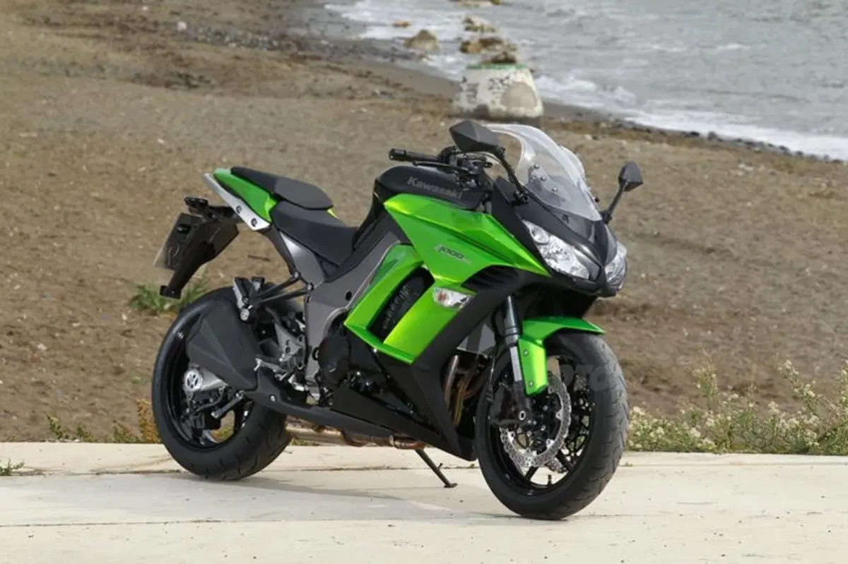 Kawasaki Z 1000 SX (17)