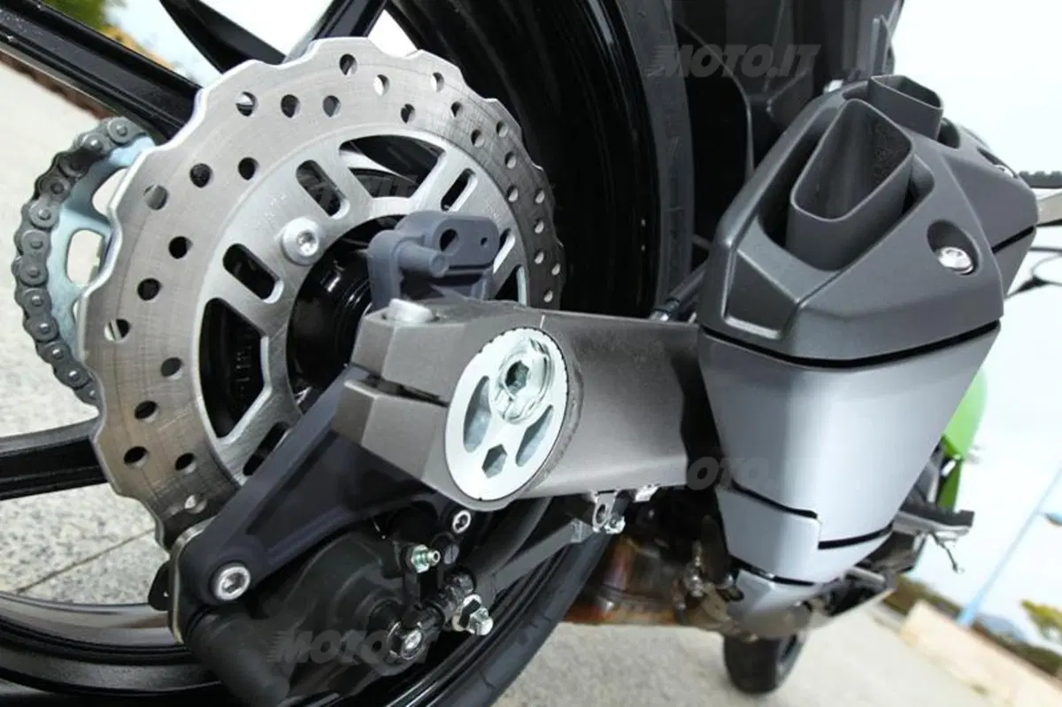 Kawasaki Z 1000 SX (25)