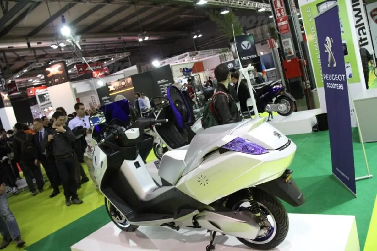 EICMA 2010. The Green Planet (2)