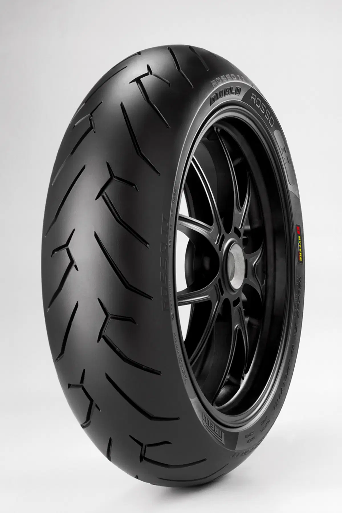 Pirelli Diablo Rosso II, presentata la nuova gomma sportiva per impiego stradale (2)