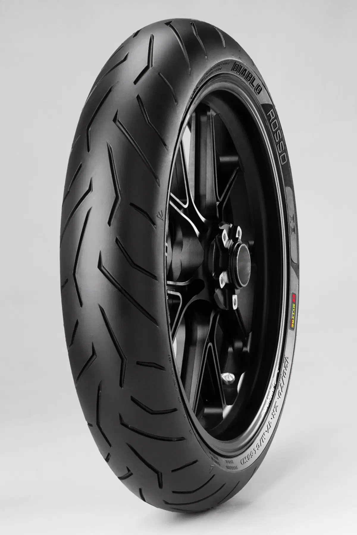 Pirelli Diablo Rosso II, presentata la nuova gomma sportiva per impiego stradale (4)