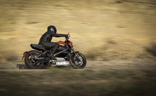 Harley-Davidson LiveWire: ecco prezzo (alto) e dati  (2)