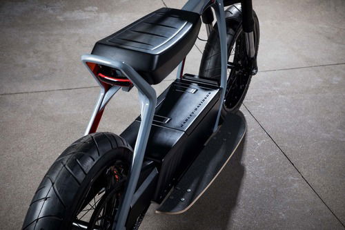 CES 2019. Harley-Davidson presenta uno scooter e un motociclo elettrico (2)