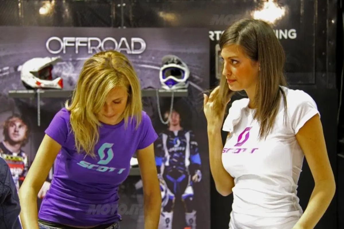 Girls ad Eicma 2010. Le nostre fotogallery (15)