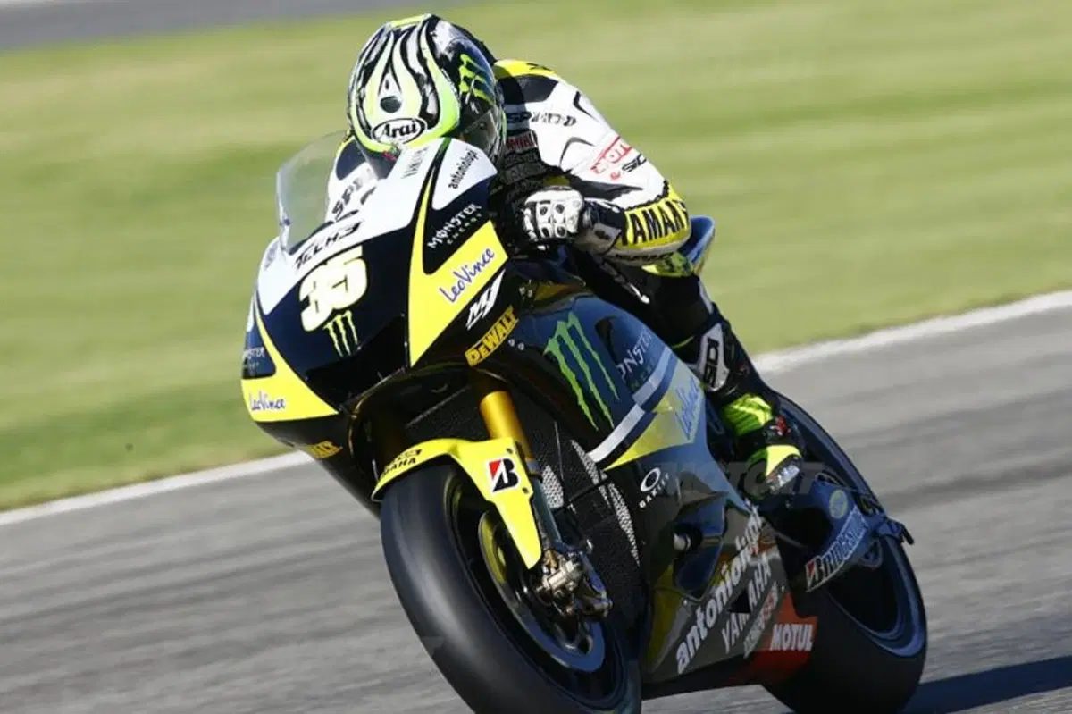Test Valencia. Rossi decimo, primo Lorenzo poi Stoner. I commenti dal box (2)