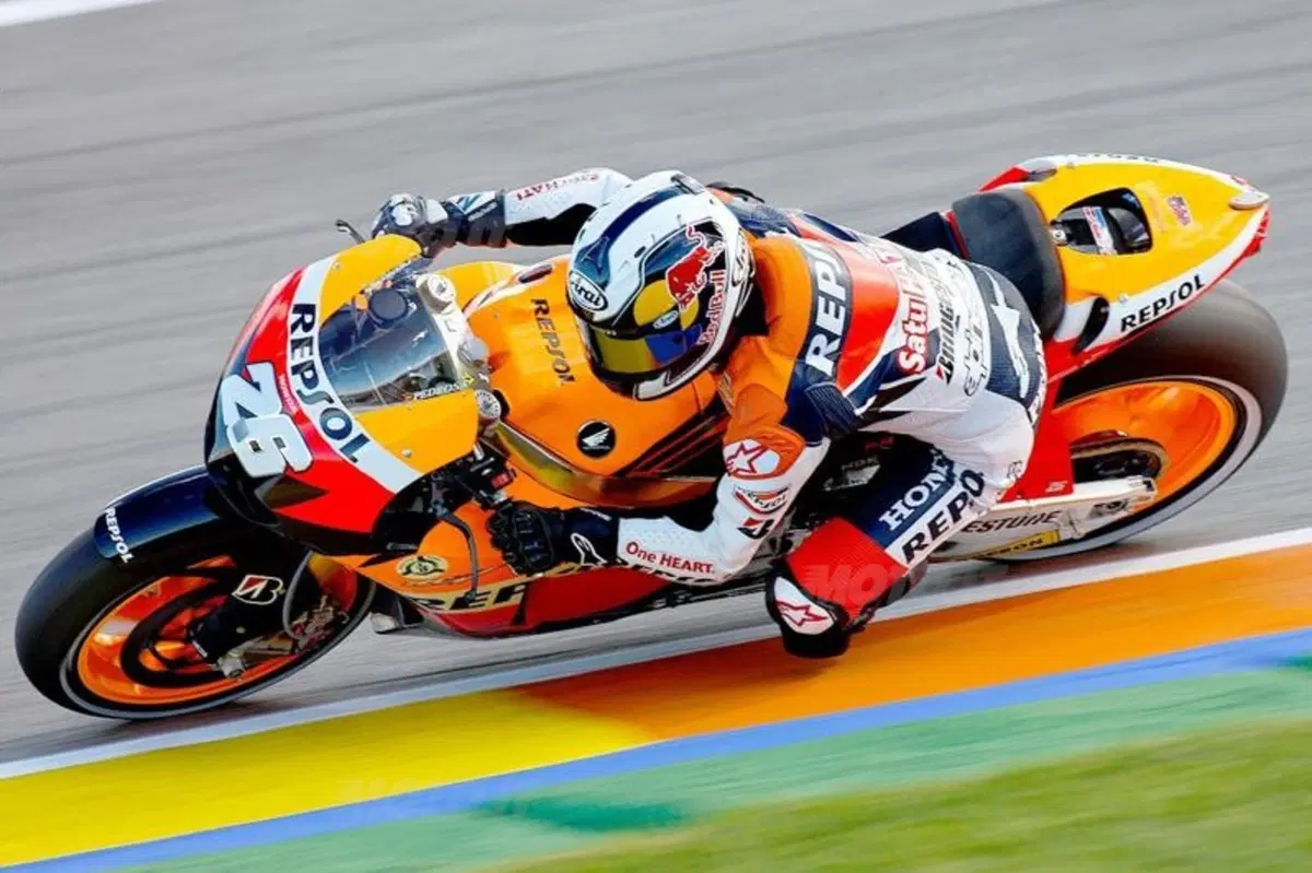 Test Valencia. Rossi decimo, primo Lorenzo poi Stoner. I commenti dal box (11)