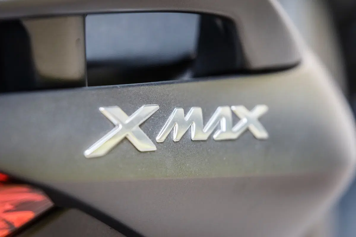 Honda Forza 300 vs. Yamaha XMAX 300 (5)