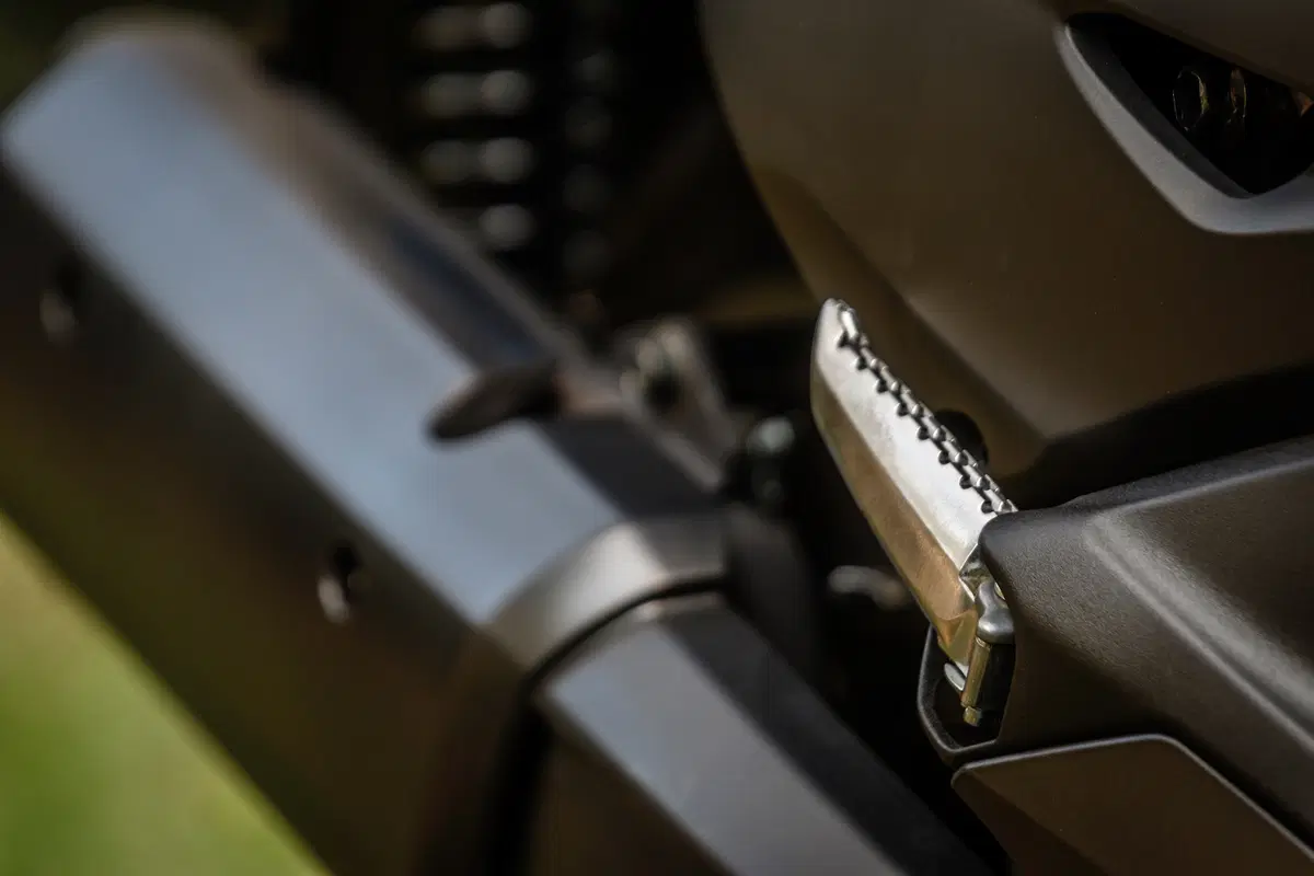 Honda Forza 300 vs. Yamaha XMAX 300 (7)