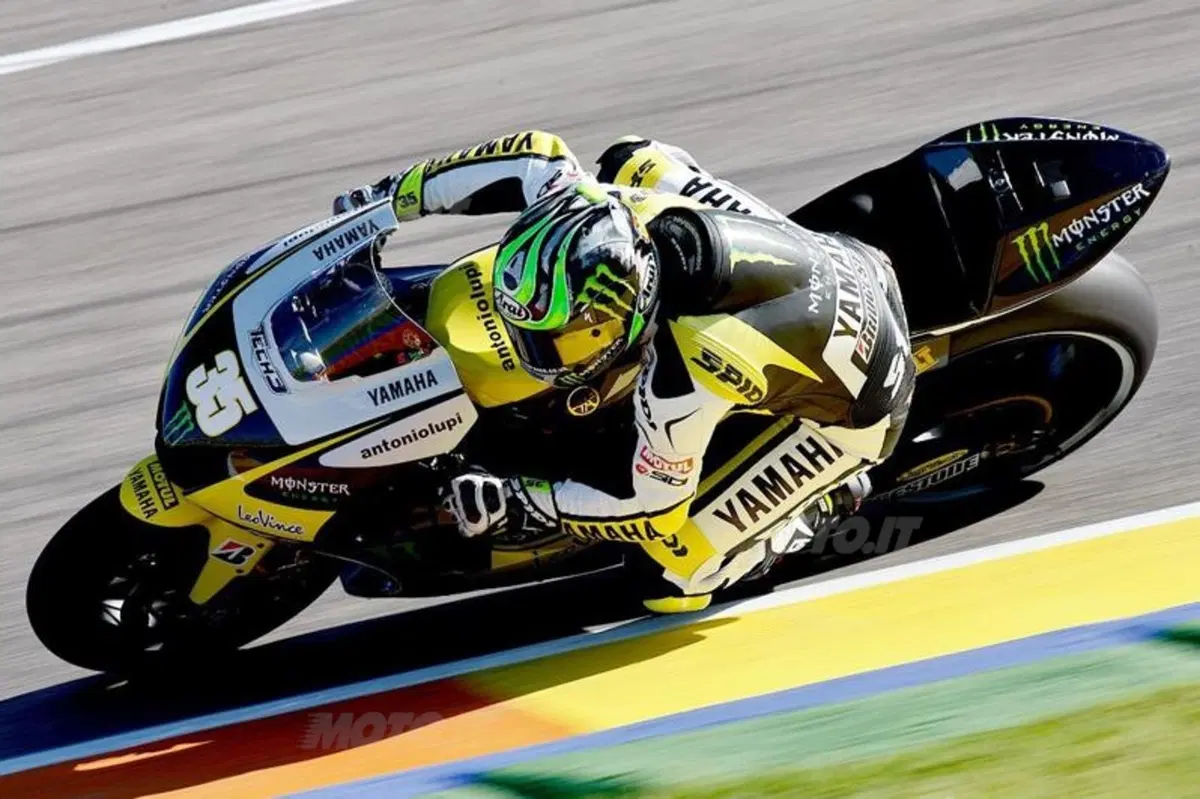 Test Valencia. Rossi decimo, primo Lorenzo poi Stoner. I commenti dal box (15)