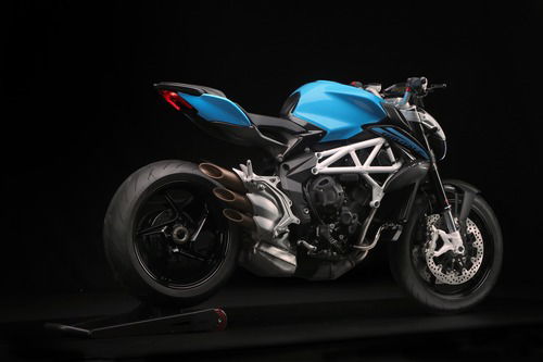 MV Agusta: Brutale 800 ed F3 675 depotenziate a 35 kW per la patente A2 (5)