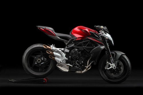 MV Agusta: Brutale 800 ed F3 675 depotenziate a 35 kW per la patente A2 (3)