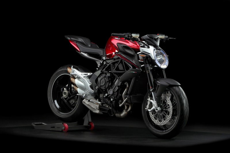 MV Agusta: Brutale 800 ed F3 675 depotenziate a 35 kW per la patente A2