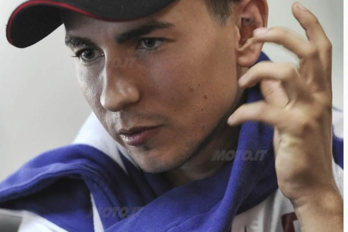 MotoGP. Le foto inedite del GP di Valencia (9)