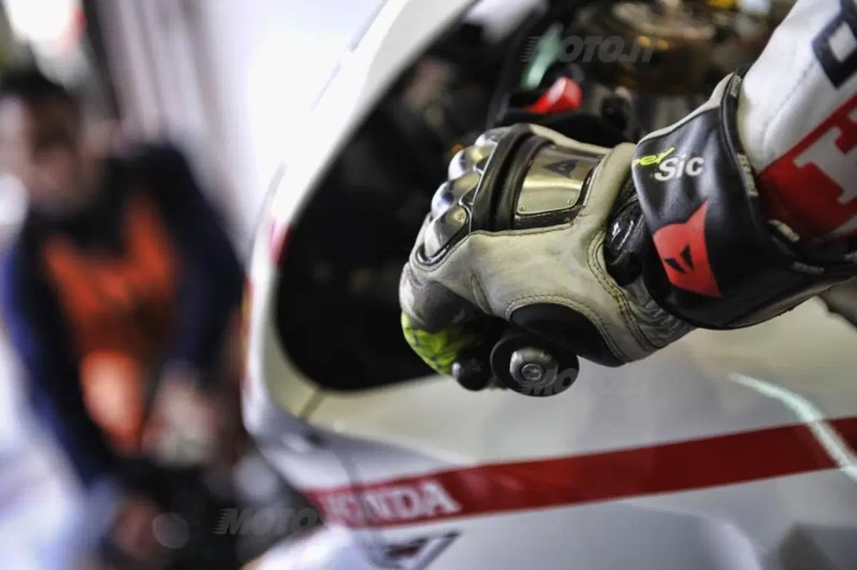 MotoGP. Le foto inedite del GP di Valencia (14)
