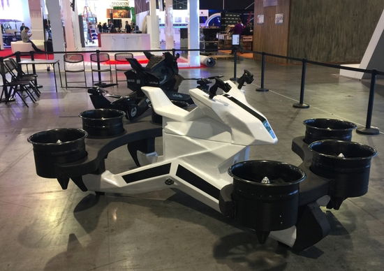 Anche la moto volante al CES 2019