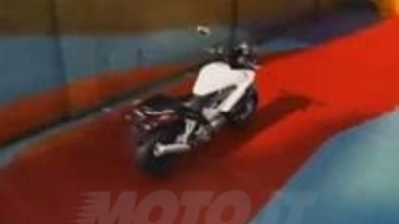 video ufficiale Honda VFR800X