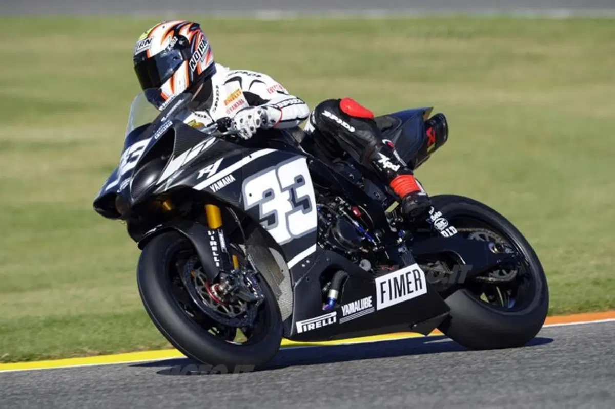 Test SBK. Melandri debutta sulla Yamaha Superbike (10)