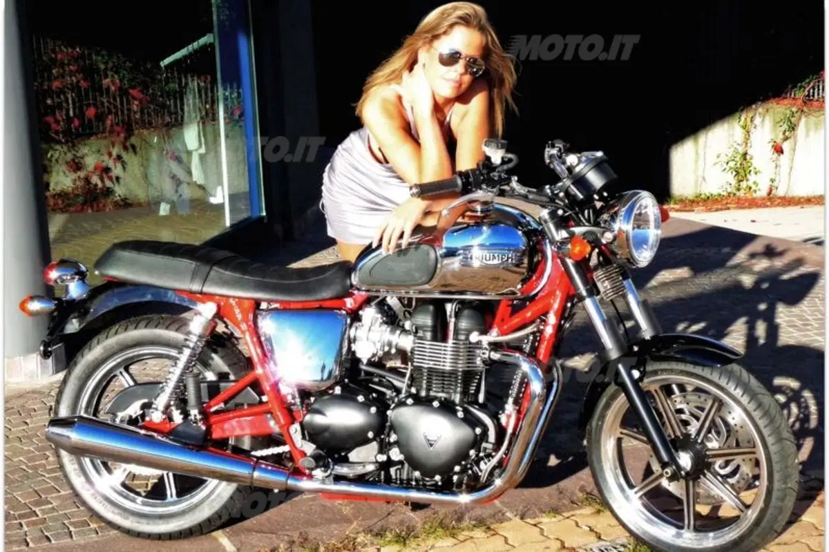 Le Strane di Moto.it: Triumph Bonneville Legend Edition (3)