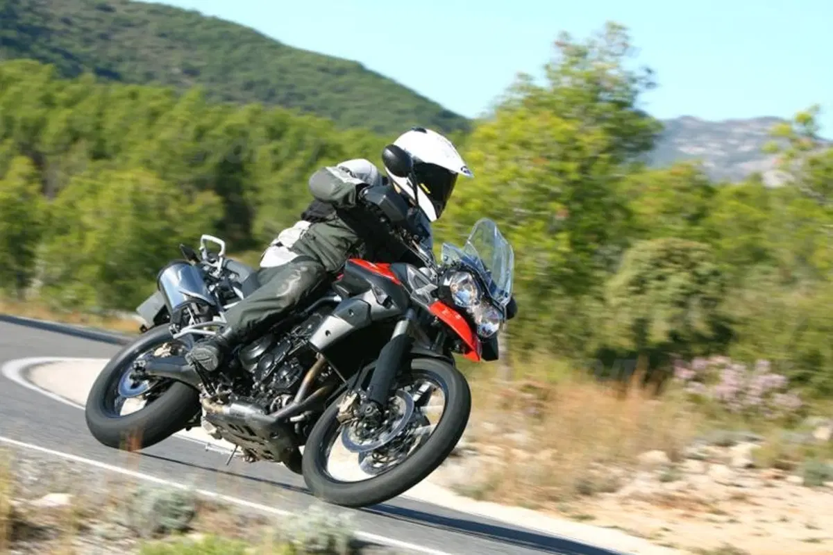 Triumph Tiger 800XC  (16)