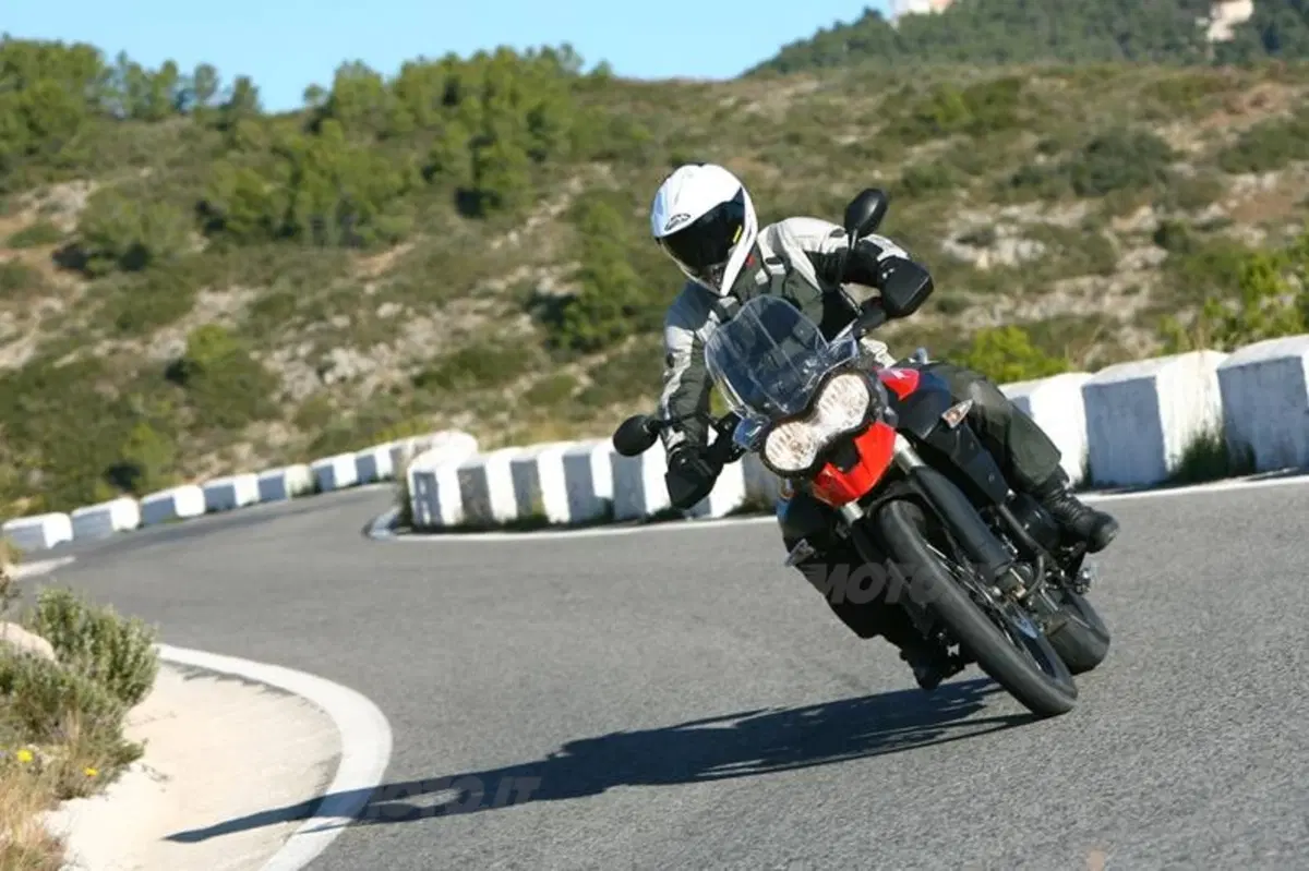 Triumph Tiger 800XC  (17)