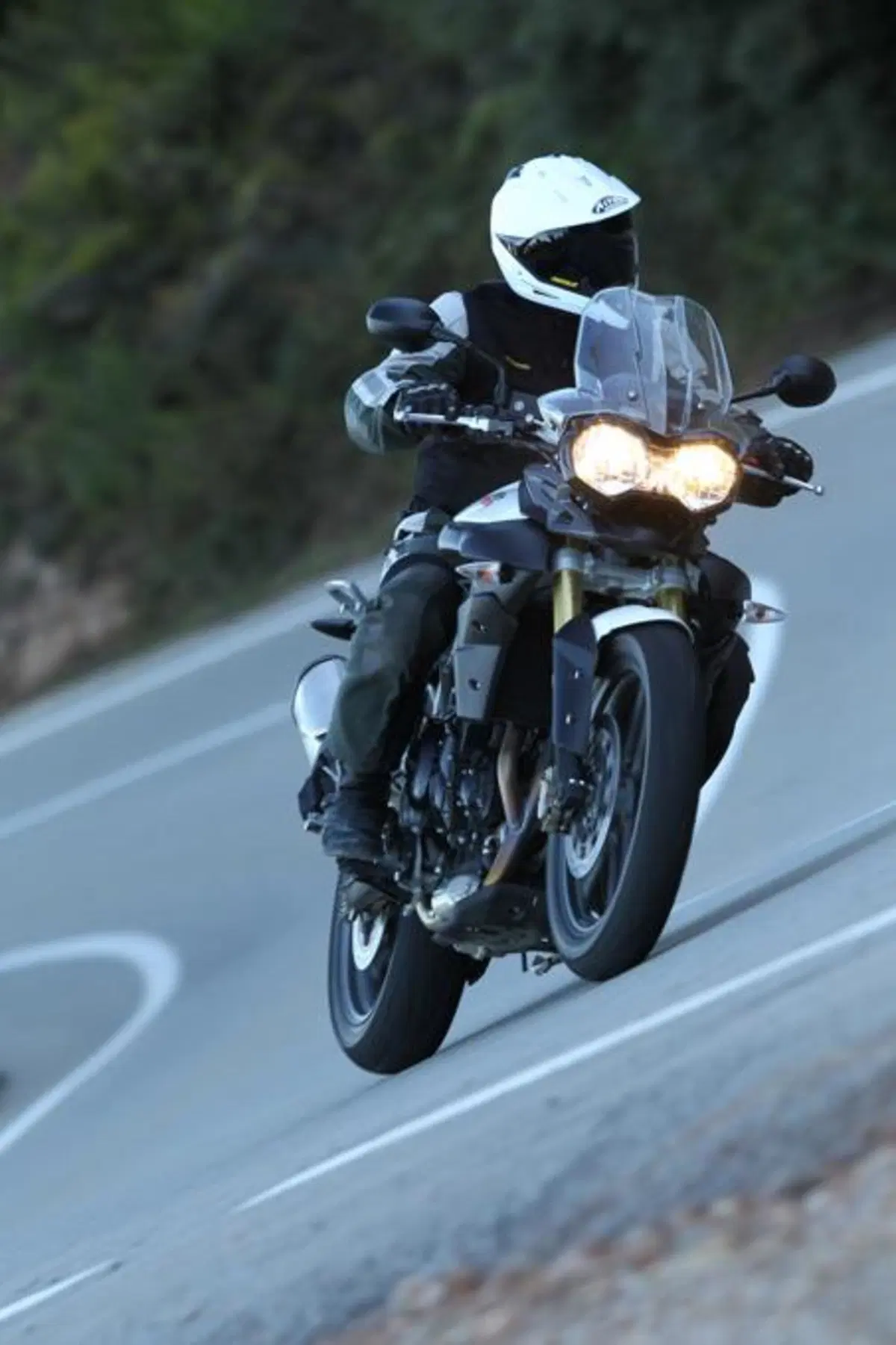 Triumph Tiger 800  (8)
