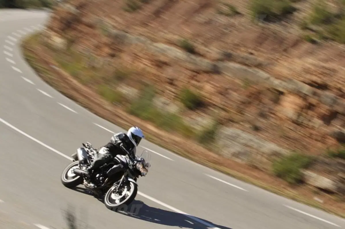 Triumph Tiger 800  (10)
