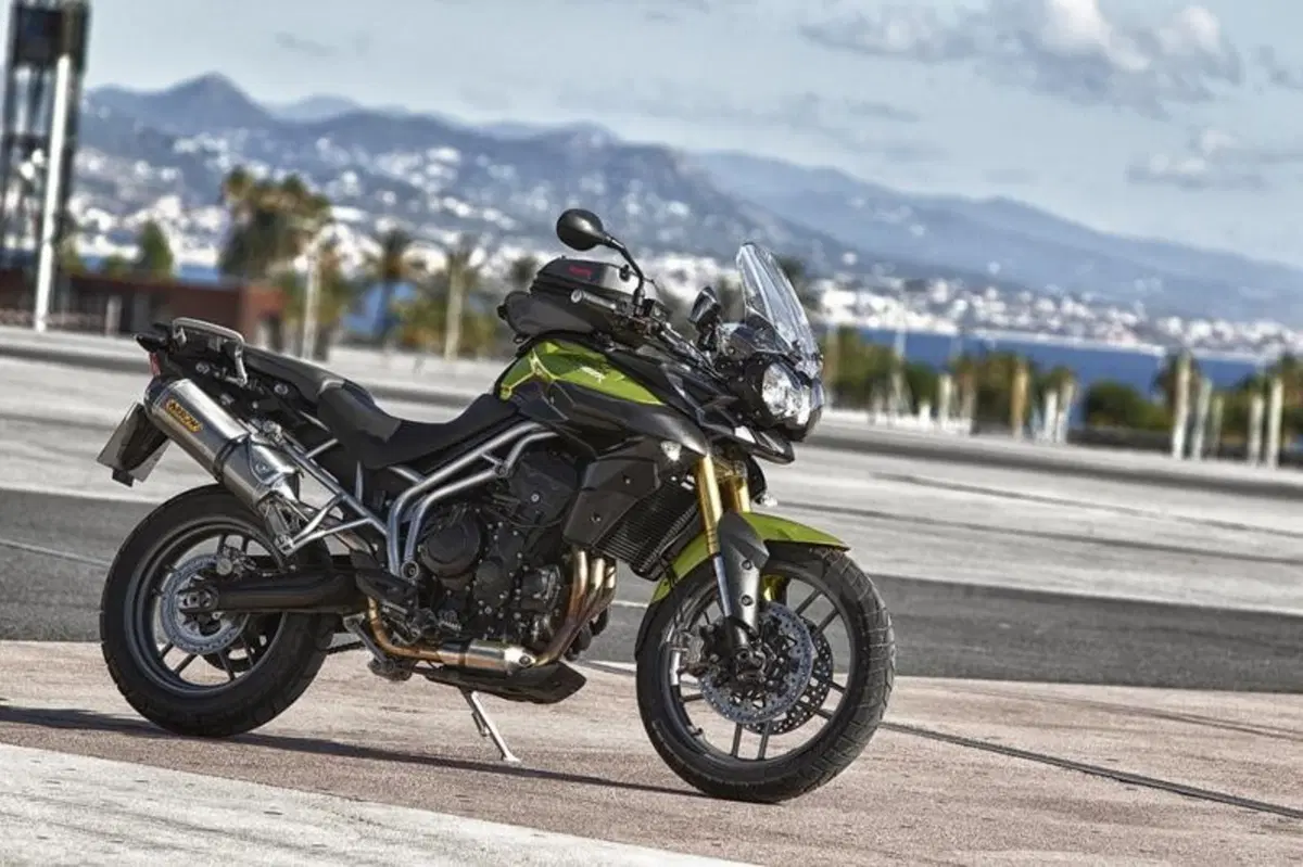 Triumph Tiger 800  (20)