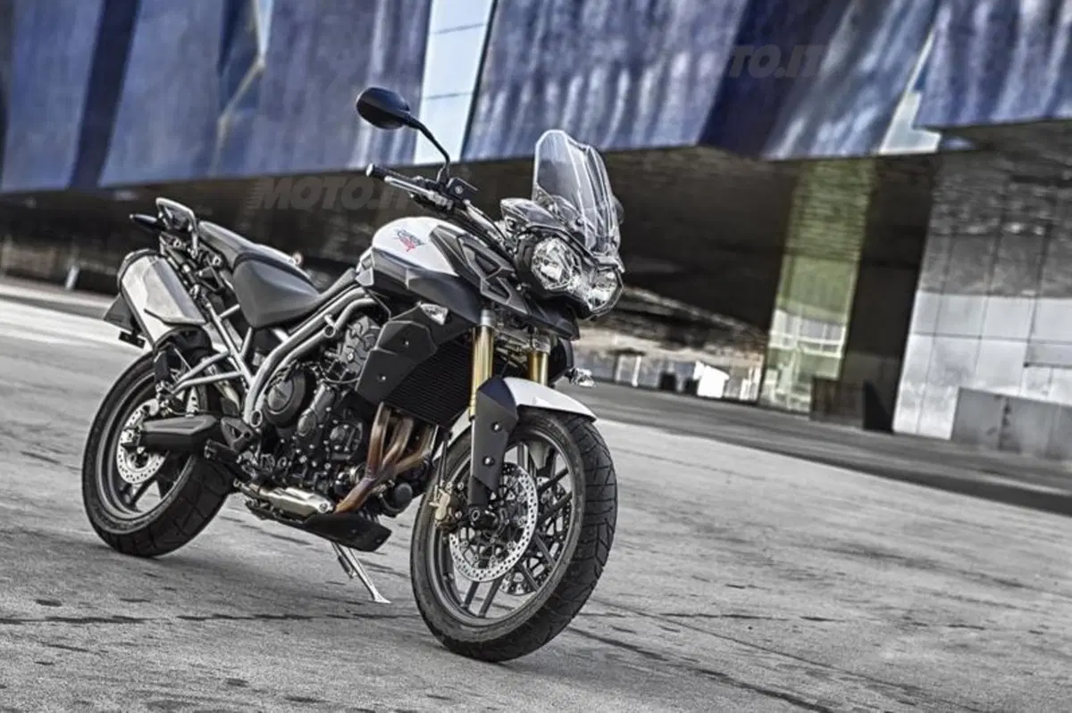 Triumph Tiger 800  (24)