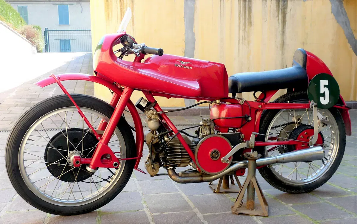 Moto da corsa, e non, all'asta a Verona Legend Cars (2)
