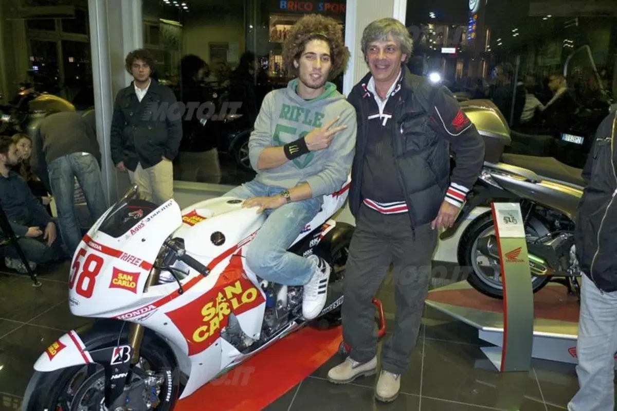 Simoncelli all'inaugurazione della nuova concessionaria Honda Malberti di Seregno (3)