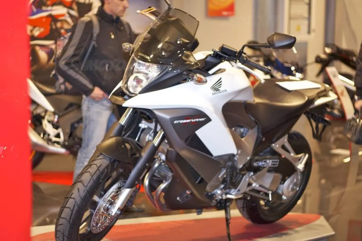 Simoncelli all'inaugurazione della nuova concessionaria Honda Malberti di Seregno (7)