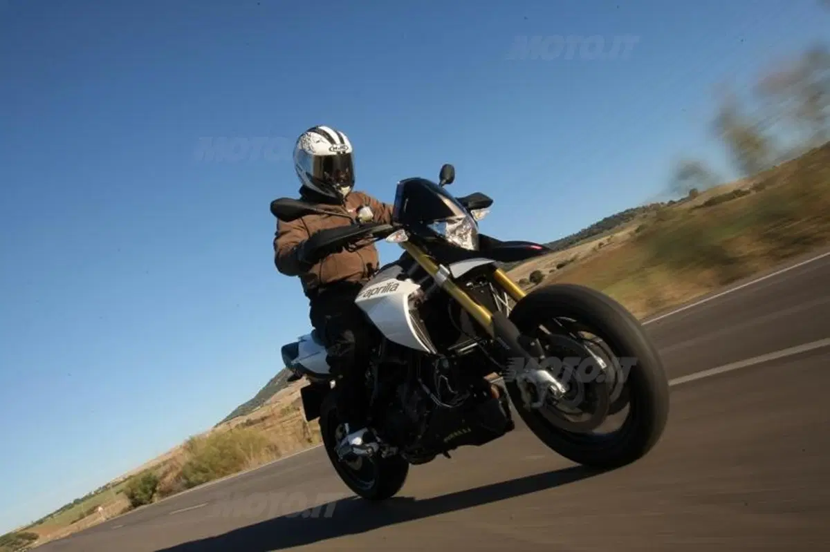 Aprilia Dorsoduro 1200 ABS - ATC  (6)