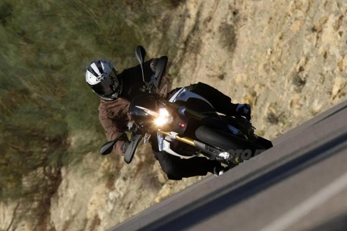 Aprilia Dorsoduro 1200 ABS - ATC  (7)