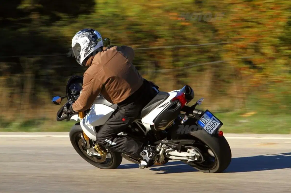 Aprilia Dorsoduro 1200 ABS - ATC  (13)