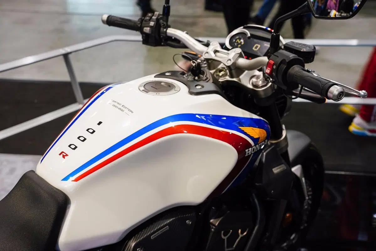 MBE: Honda CB 1000R+ Limited Edition, foto e prezzo (3)