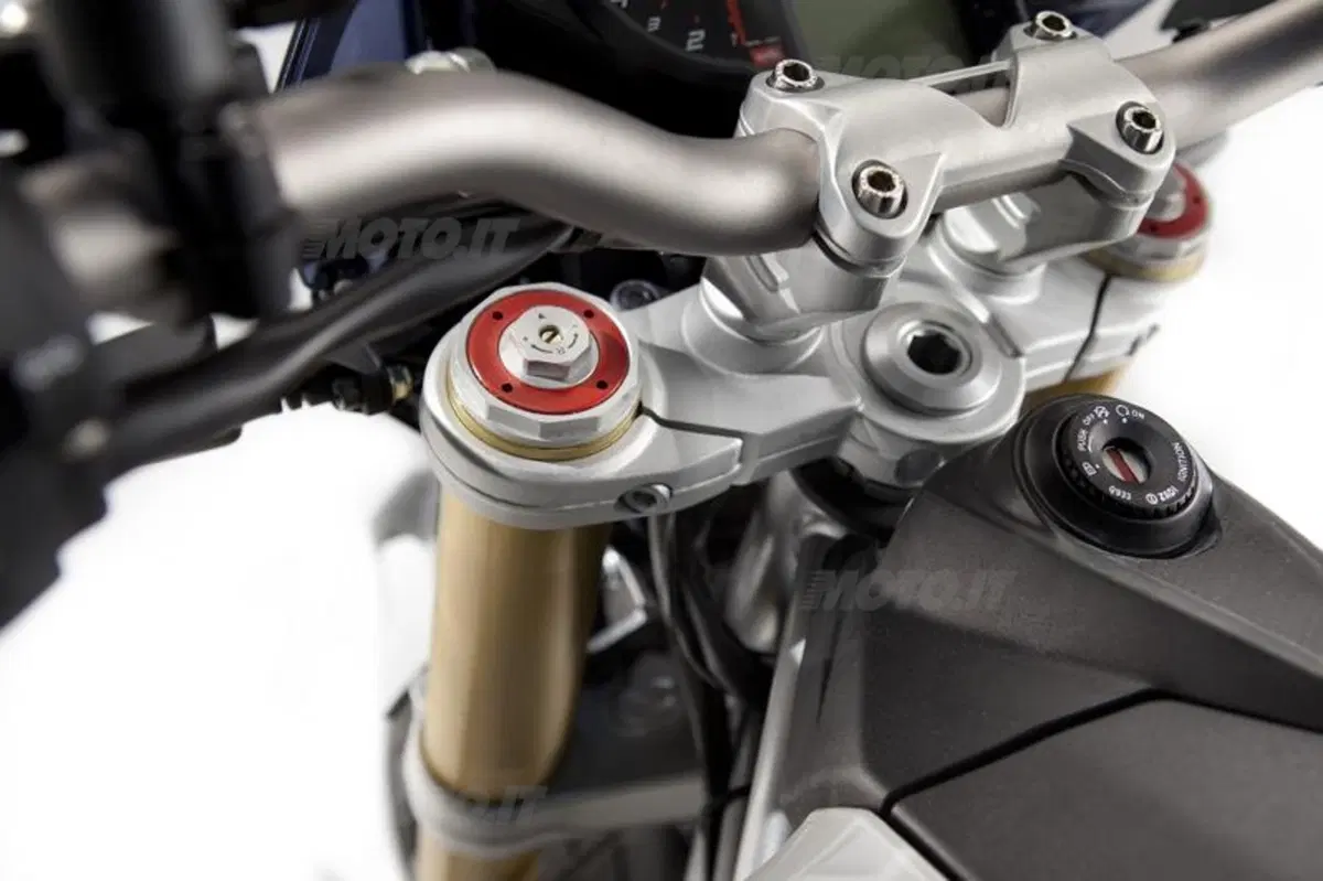 Aprilia Dorsoduro 1200 ABS - ATC  (21)
