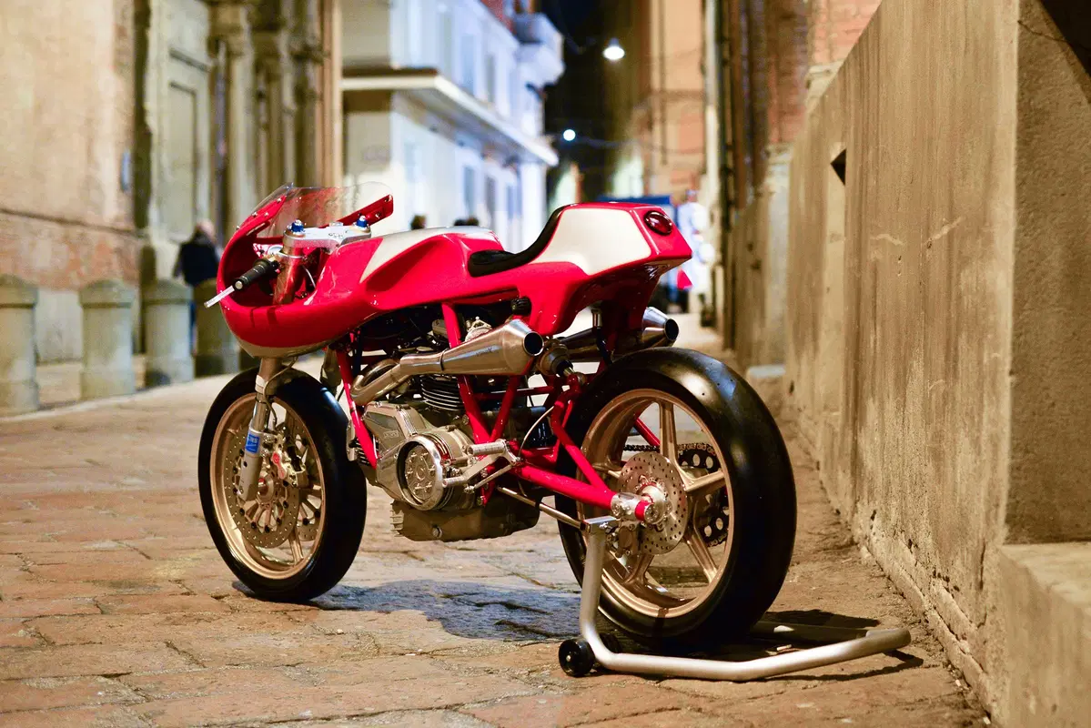 MBE: la Ducati "Rino Caracchi Tribute" debutta in societ&agrave;