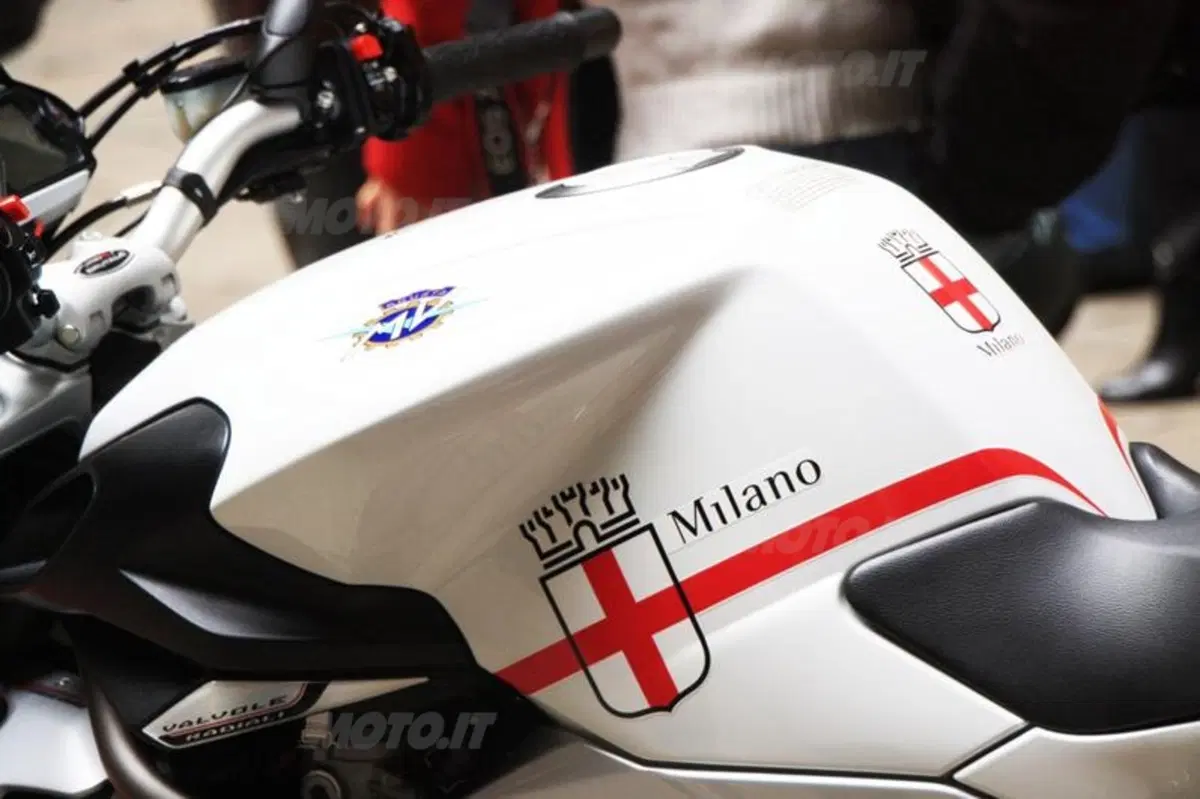 MV Agusta Brutale 990R Milano (3)