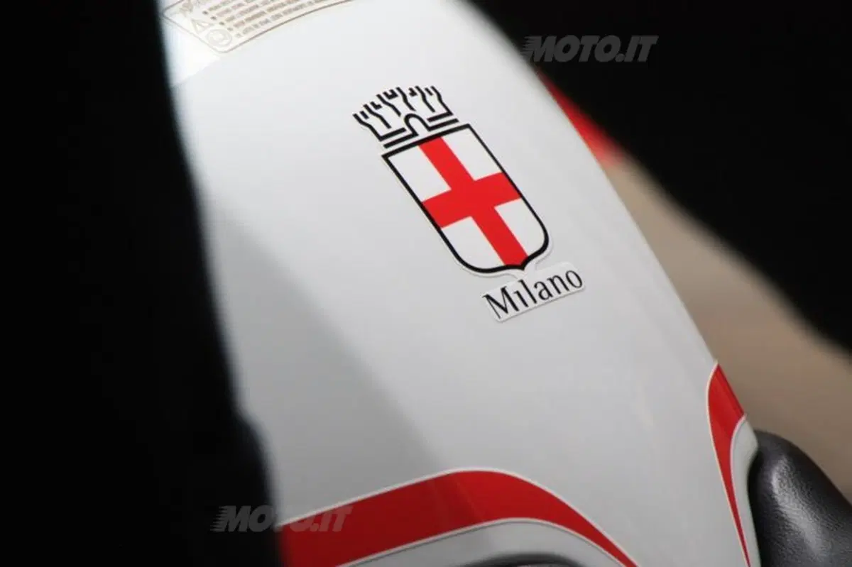 MV Agusta Brutale 990R Milano (4)