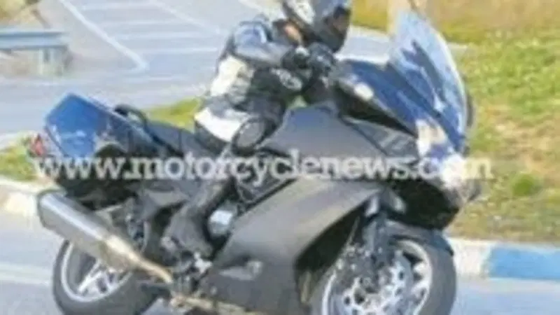 Triumph Trophy. Le prime foto