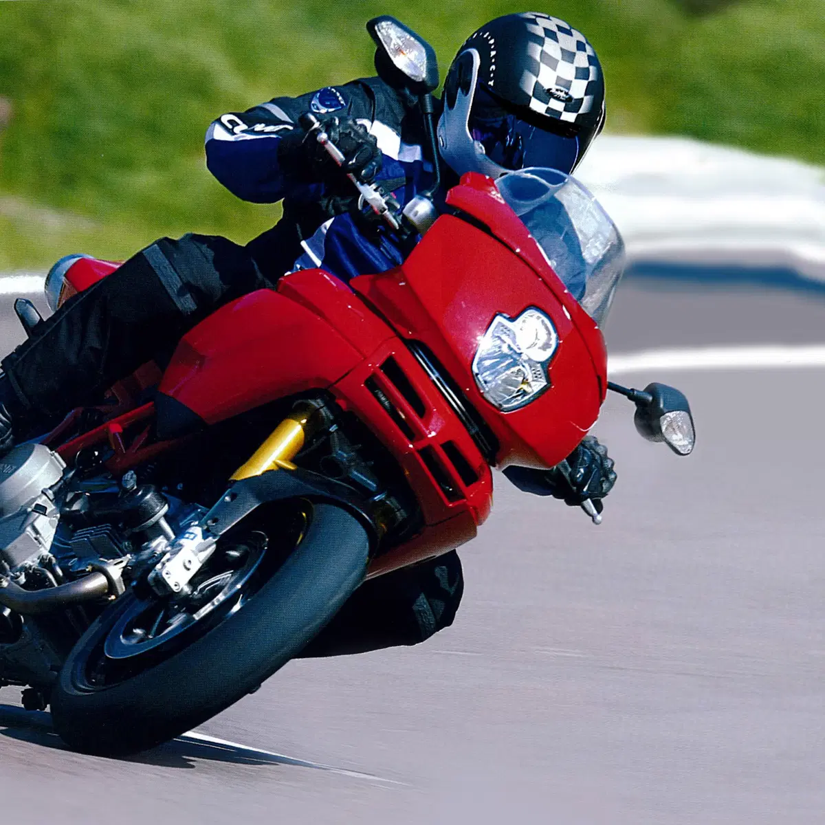 Ducati Multistrada 1100S  (2)