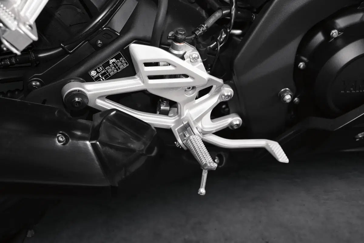 Yamaha YZF-R125 2019, TEST: carattere da vera sportiva (11)