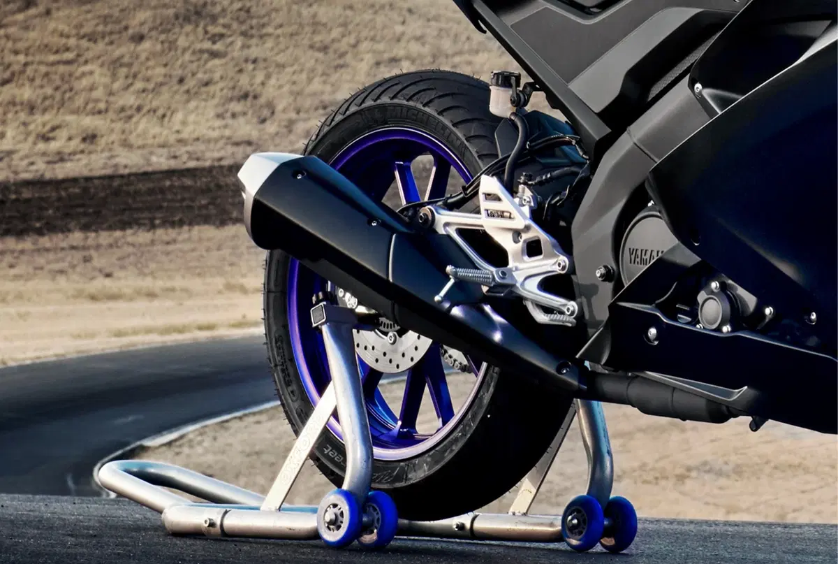Yamaha YZF-R125 2019, TEST: carattere da vera sportiva (12)