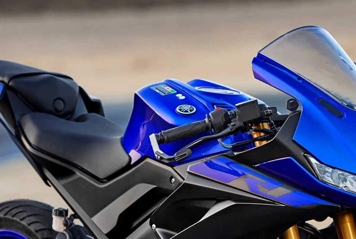 Yamaha YZF-R125 2019, TEST: carattere da vera sportiva (3)