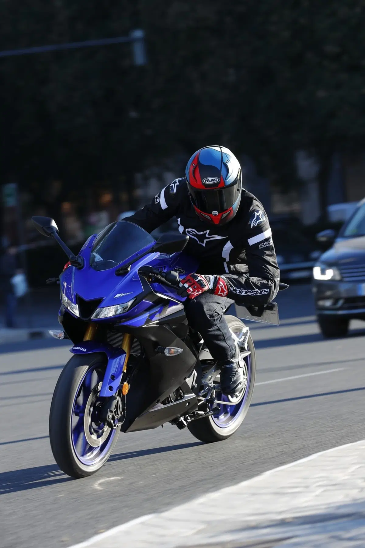 Yamaha YZF-R125 2019, TEST: carattere da vera sportiva (6)
