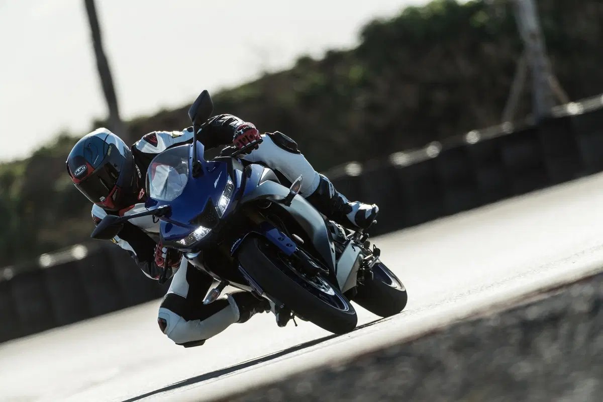 Yamaha YZF-R125 2019, TEST: carattere da vera sportiva (2)