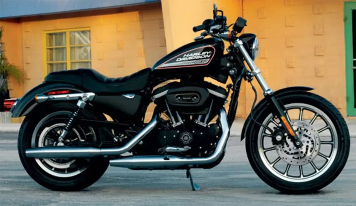 Harley-Davidson Sportster 883 R (2006 - 07) - XL 883R (2)