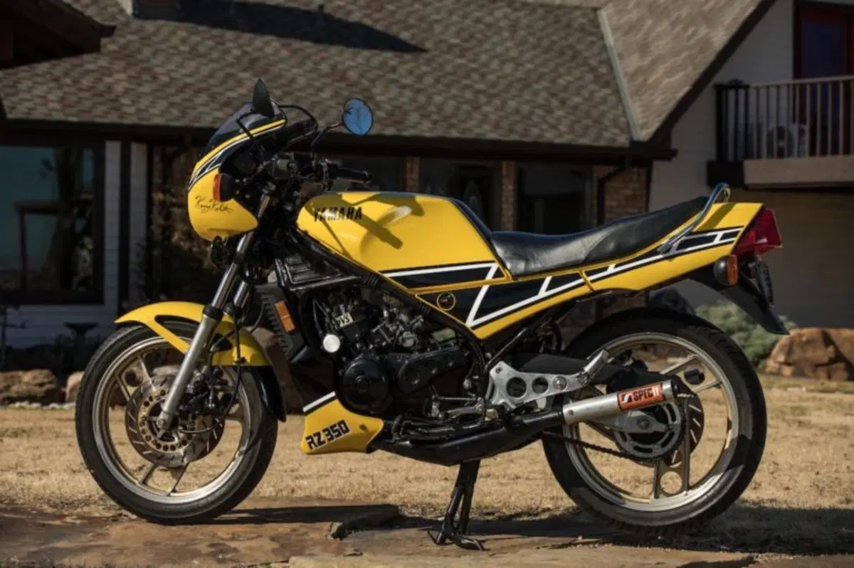 Yamaha RZ350 Kenny Roberts Edition all’asta negli USA (11)